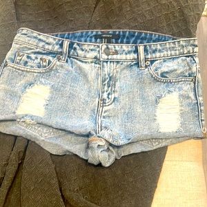Forever 21 size 27 jean shorts